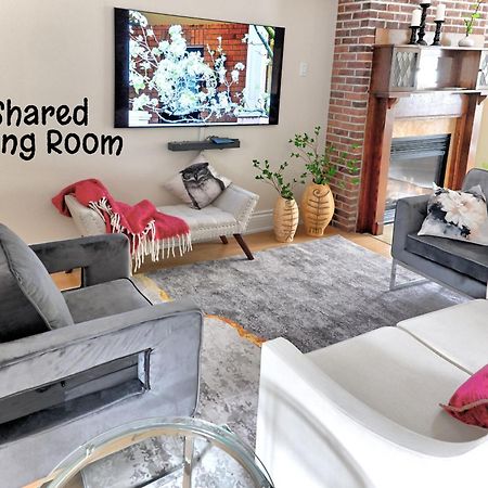 Welcome Home! Acores Bed & Breakfast Toronto Esterno foto
