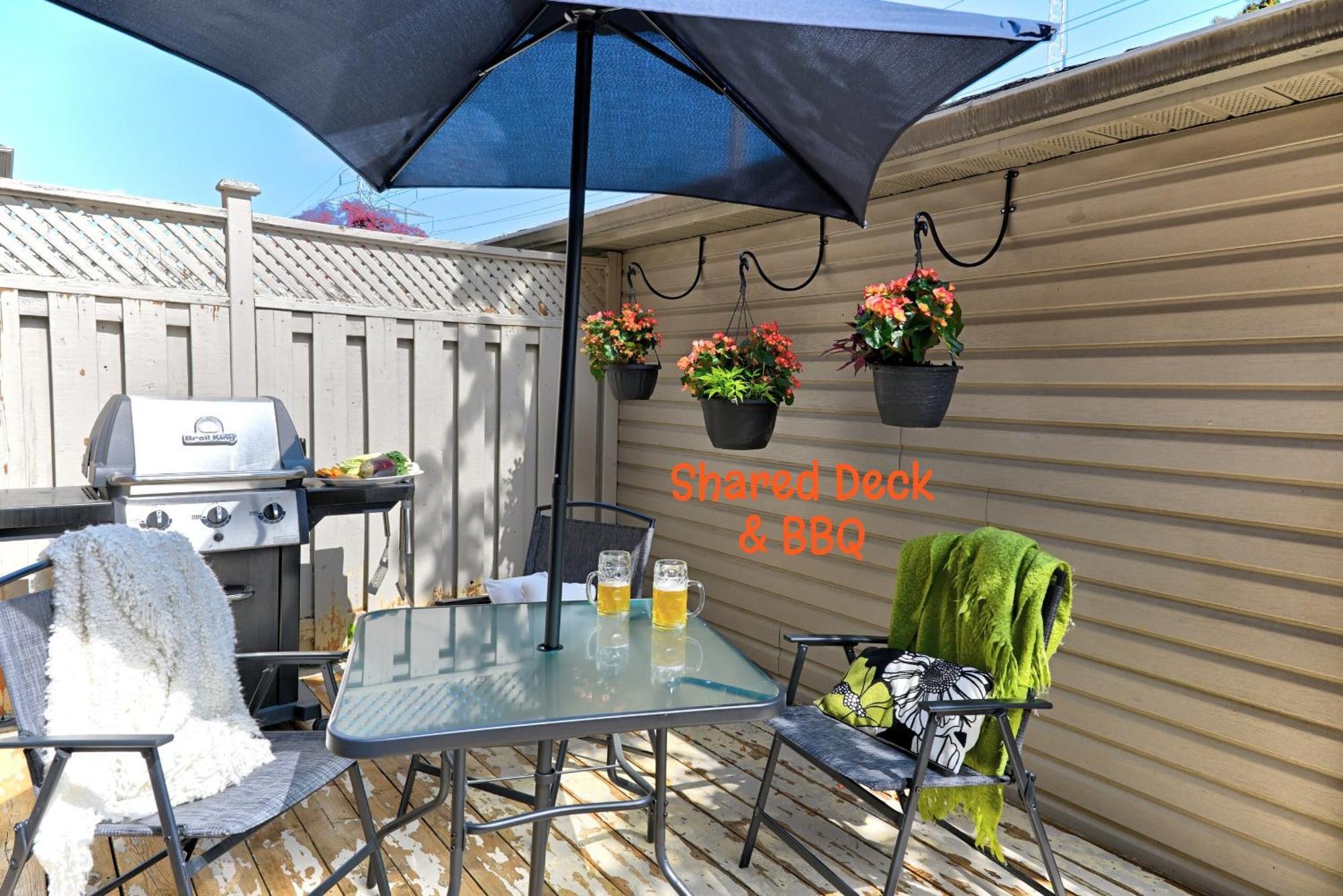 Welcome Home! Acores Bed & Breakfast Toronto Esterno foto