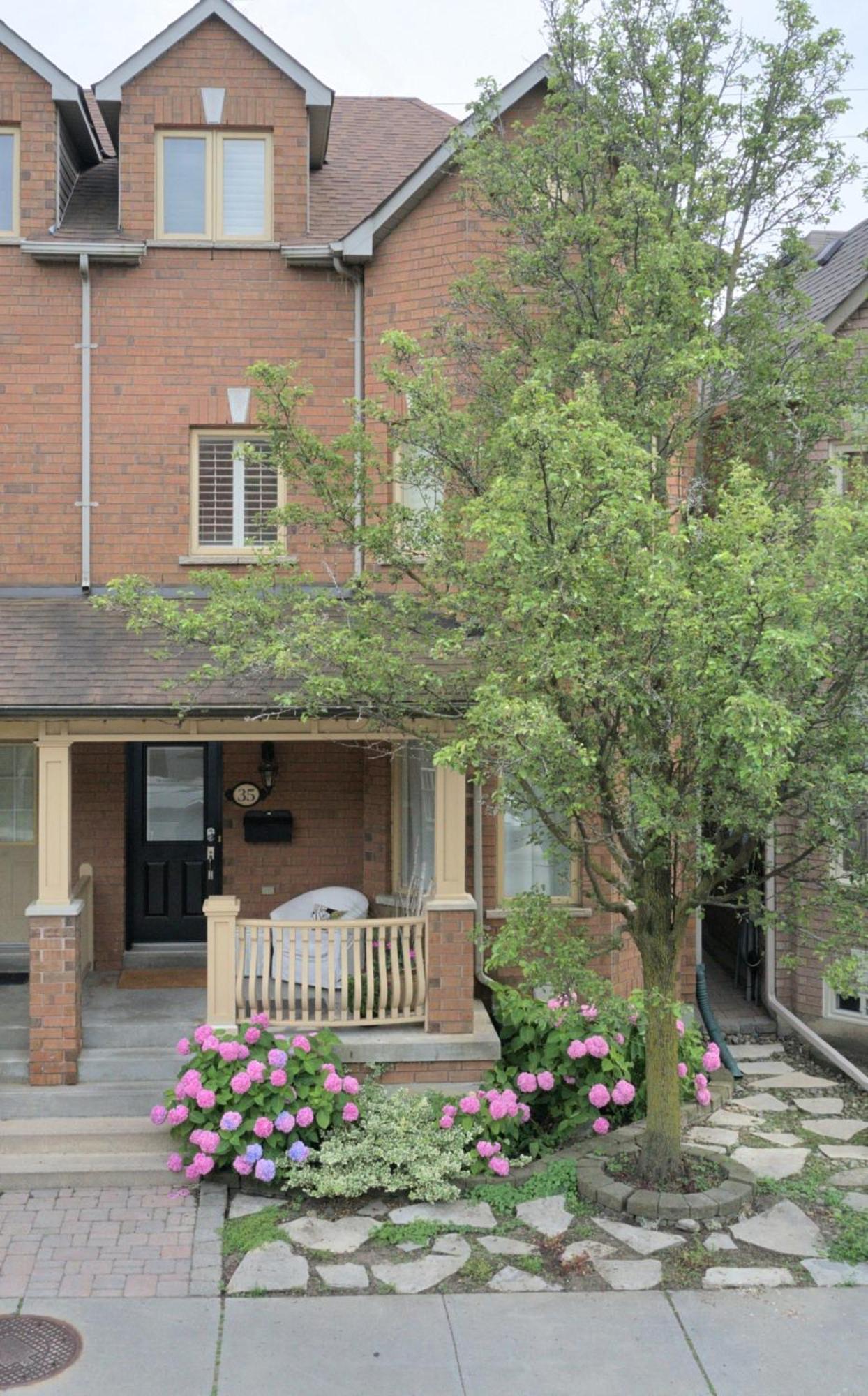 Welcome Home! Acores Bed & Breakfast Toronto Esterno foto